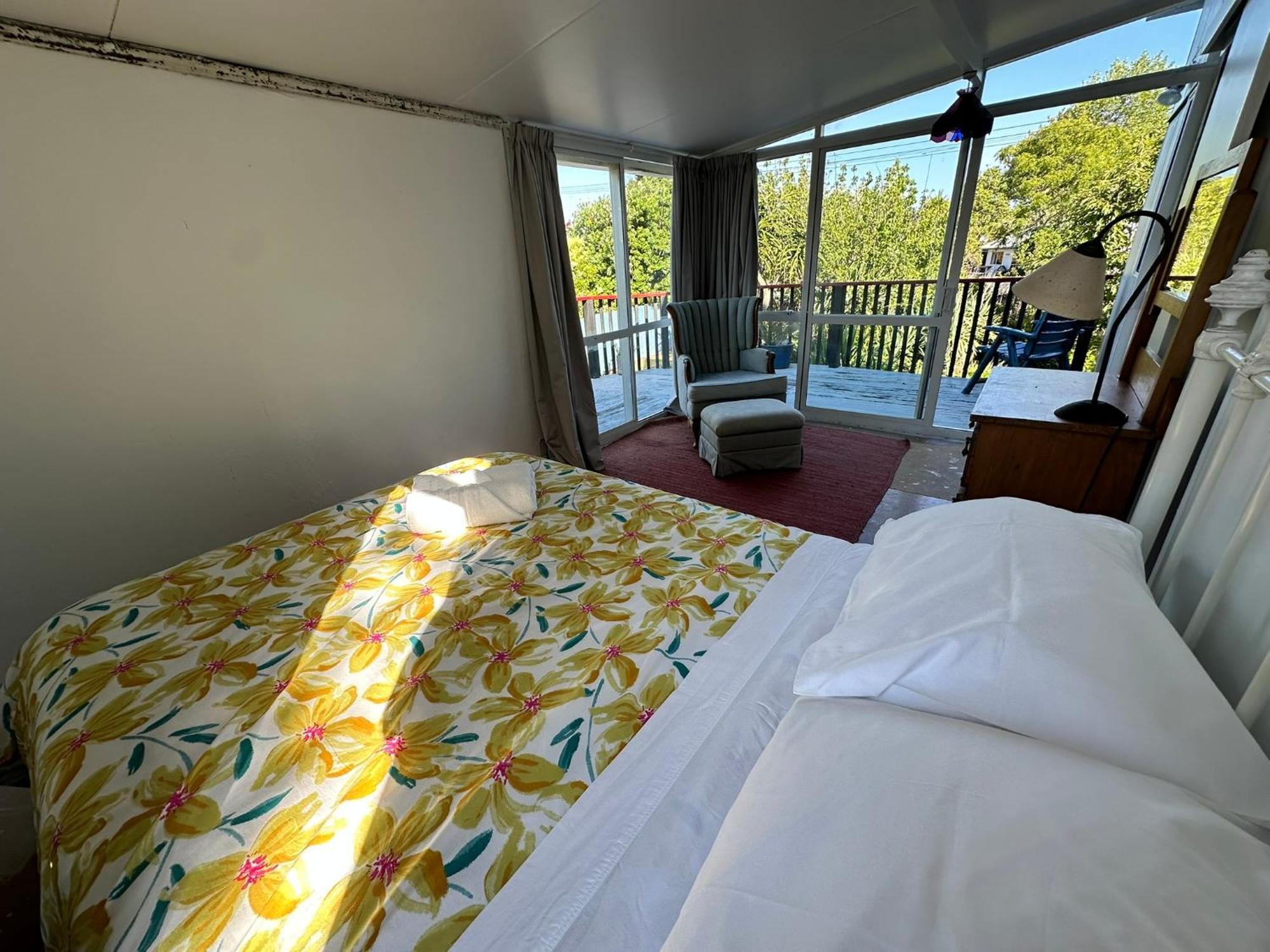 Cooks Beach Holiday Home Exteriör bild