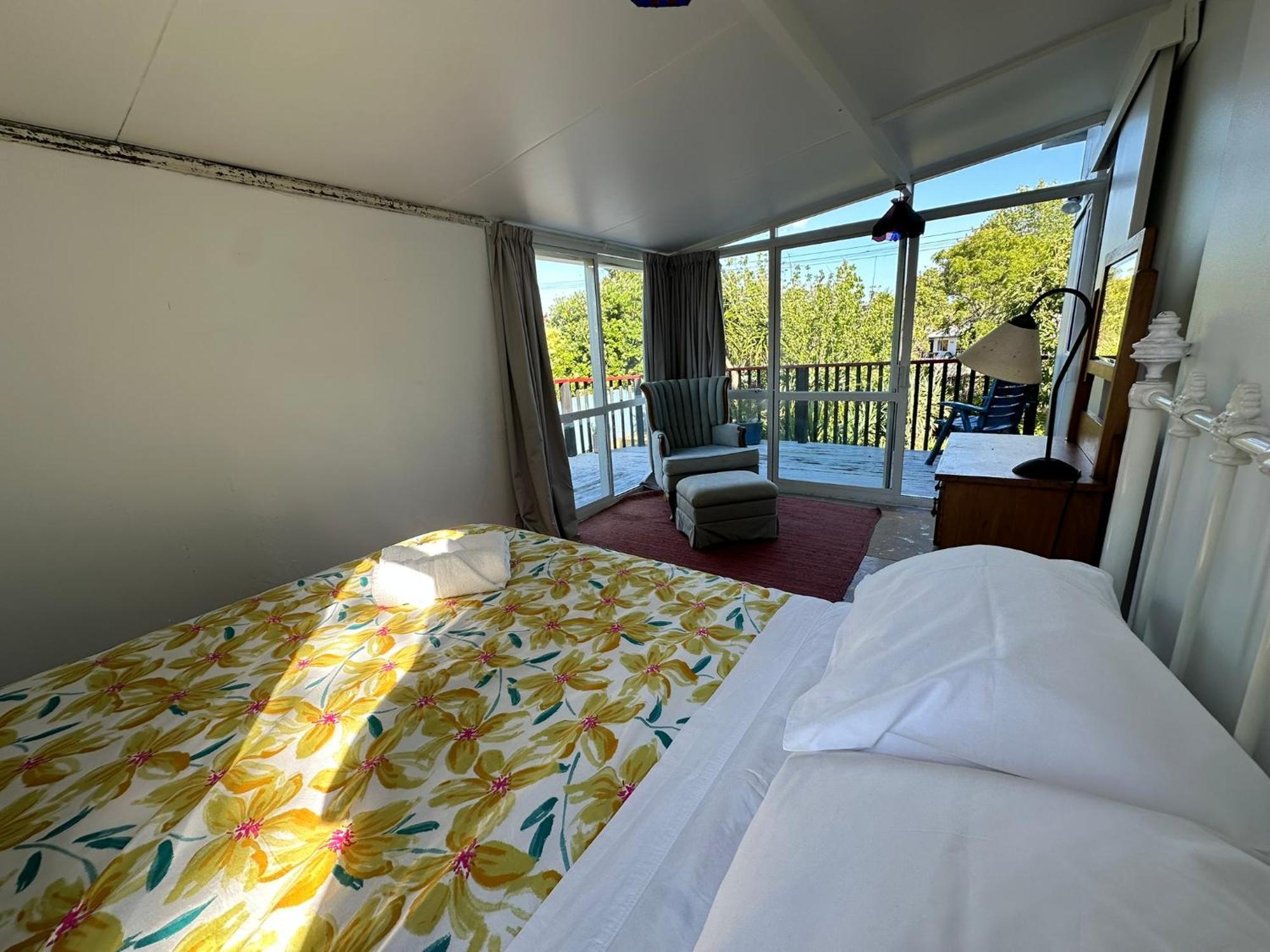 Cooks Beach Holiday Home Exteriör bild